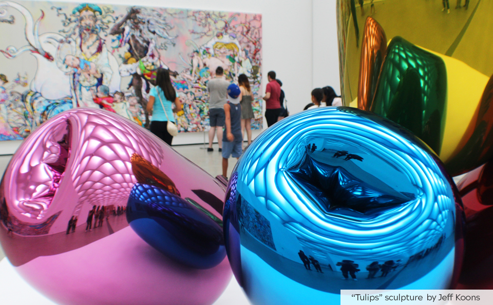 Tulips sculpture by Jeff Koons